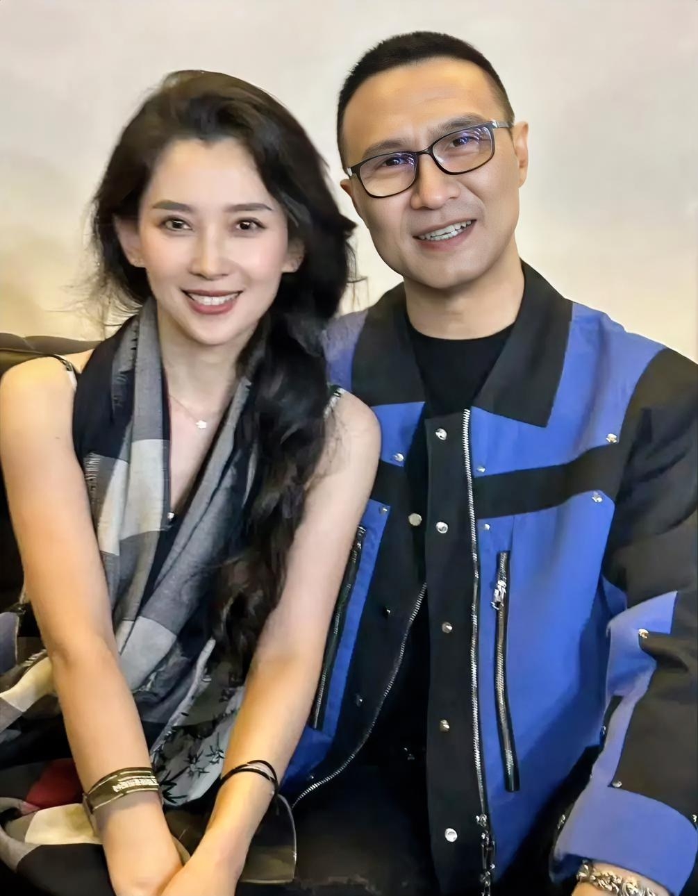 你觉得明星“搭伙过日子”不结婚， 是保护隐私还是套路粉丝？