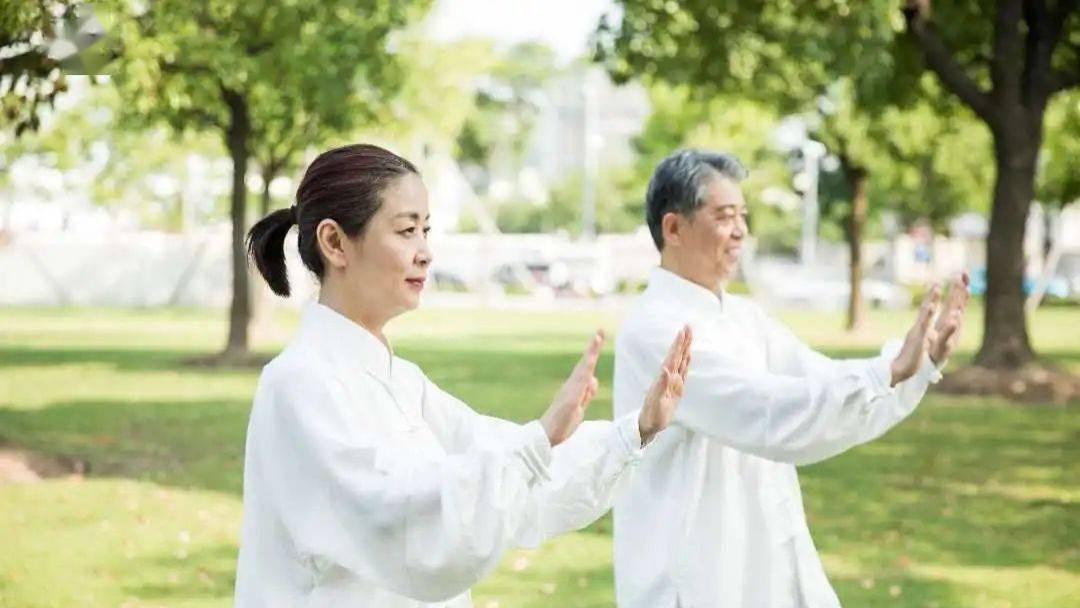 南宁城和医院分享老人夏天养生需要注意哪些问题？