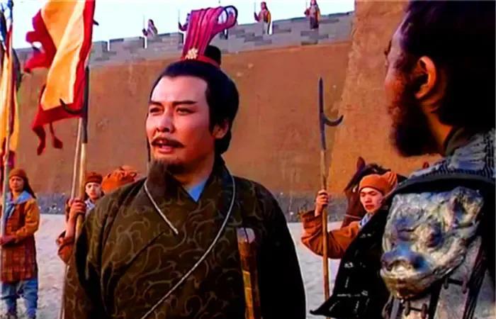 赤壁之战奠定了三国，曹操在统一北方后失去了问鼎江南的绝佳良机。现代人看赤壁之战是