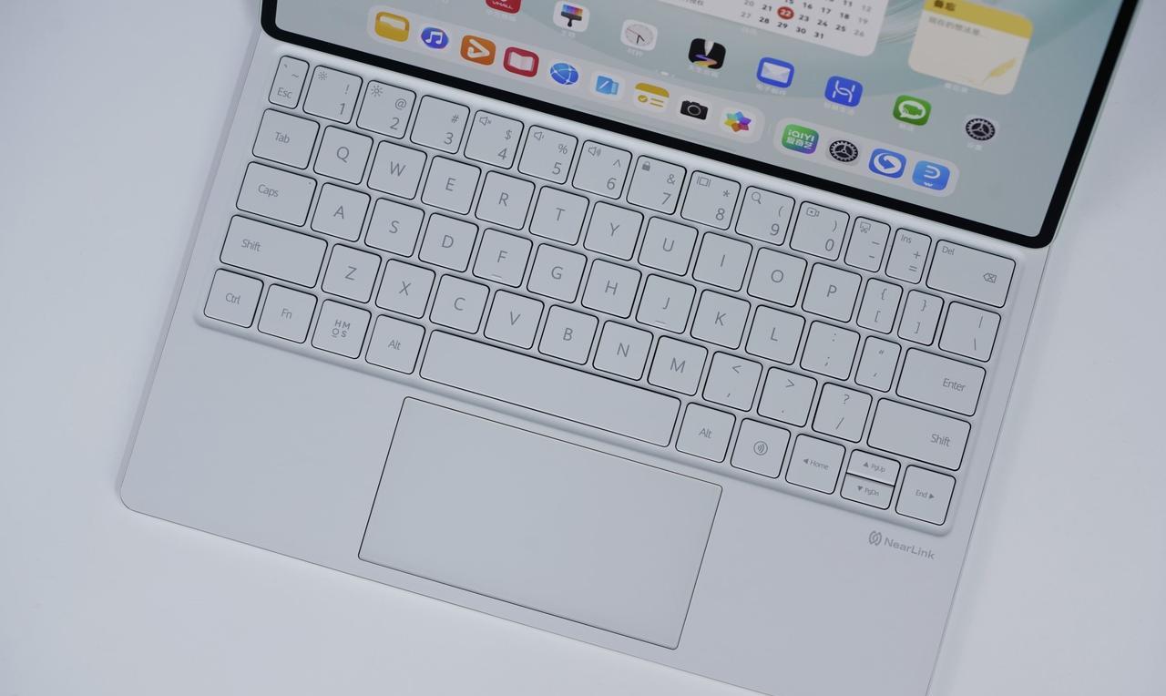 华为MatePad Pro 12.2真机赏析
1、图片是来自“快科技”
2、华为