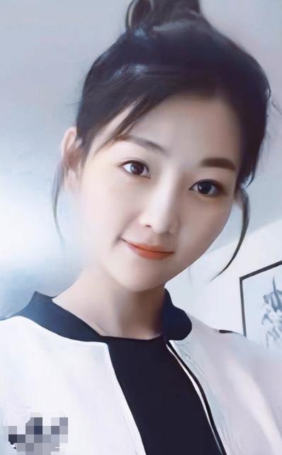 “谁给40万救我父亲，我就嫁给谁！”2020年，河南一女孩冯双双，为了救父而选择