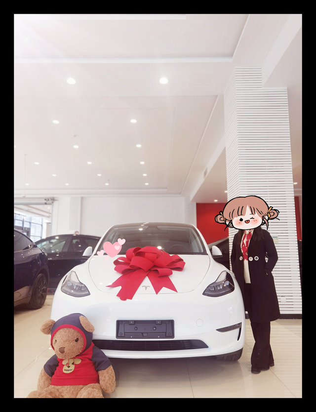 喜提大白modelY长续航
杭州喜提大白modelY长续航，交付中心交付的时候电