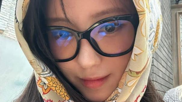 韩女星孝敏化身贤内助，洗手作羹汤，展现超高料理实力