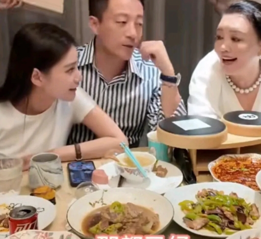 马小梅和汪小菲恩爱有加，希望5个月有孩子，马小梅自己有孩子以后，他还会不会对大S