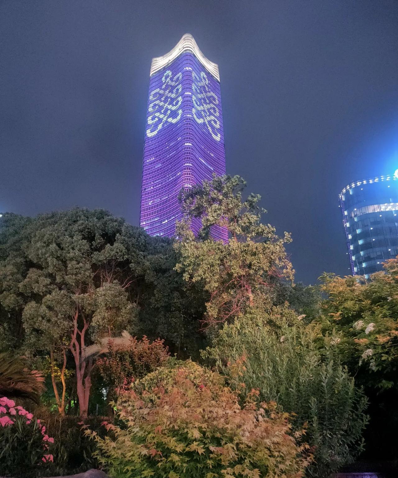 中国的龙脉在哪里？
元朝开挖京杭大运河之后，将南北经济联系起来，并带动沿途的经济