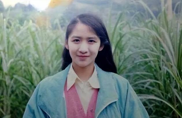 1999年，美女死刑犯尹艳萍将被执行枪决，问道：“尹艳萍，你还有什么愿望吗？”尹