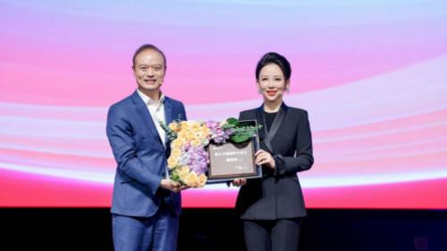 全球首款达成第30万辆交付的新能源豪华MPV，腾势D9再创中国豪华MPV新高度