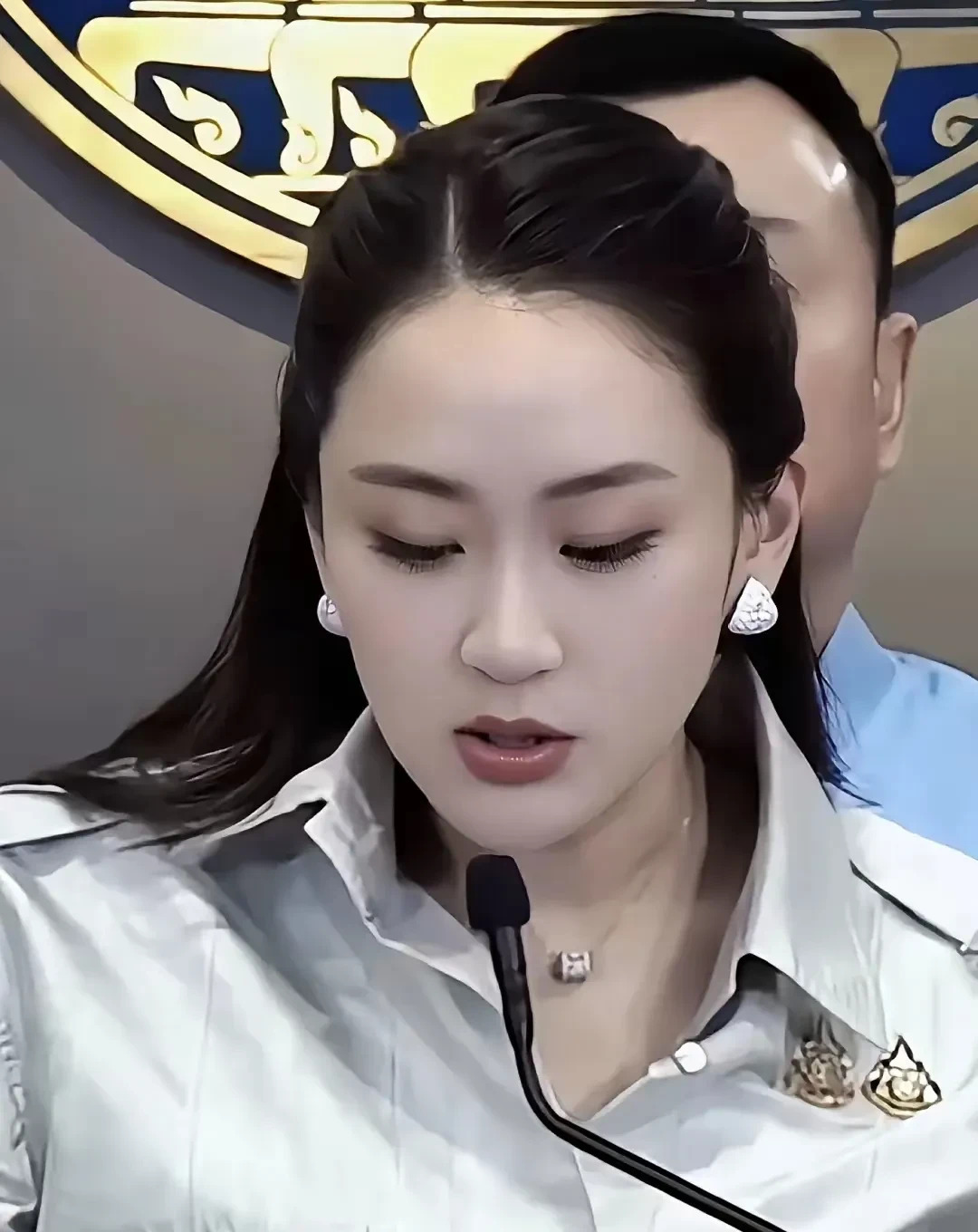 洪森怒怼他信家族，背后原因真不简单











洪森突然开炮，怒怼他信