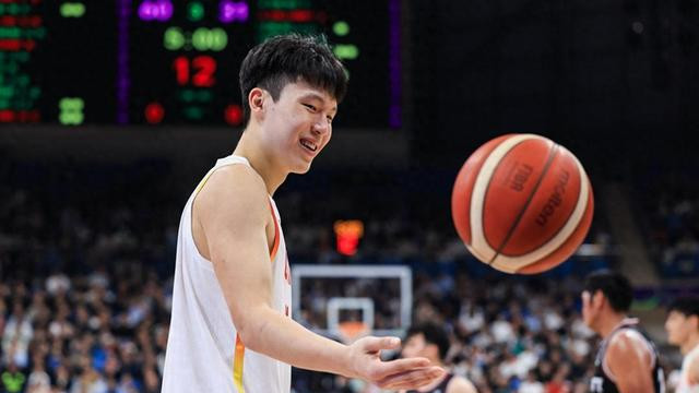 杨瀚森能否扛起中国男篮的未来？