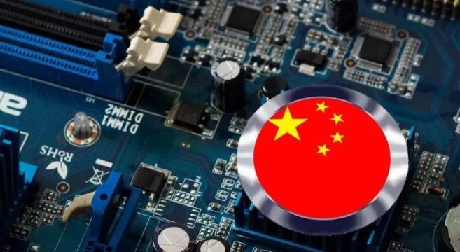 美国禁止中国境内使用中国自己的芯片！美国不觉得自己太过荒唐可笑了吗？事实上，美国