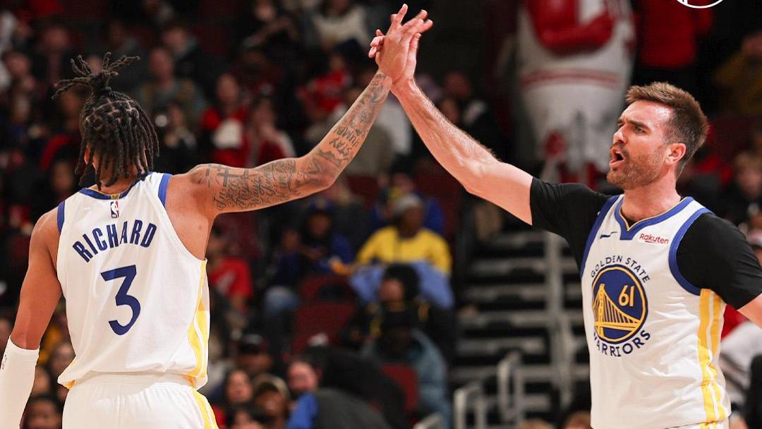 巴特勒19+8+6，库里缺战，勇士狂下三分雨完胜公牛！库明加被DNP