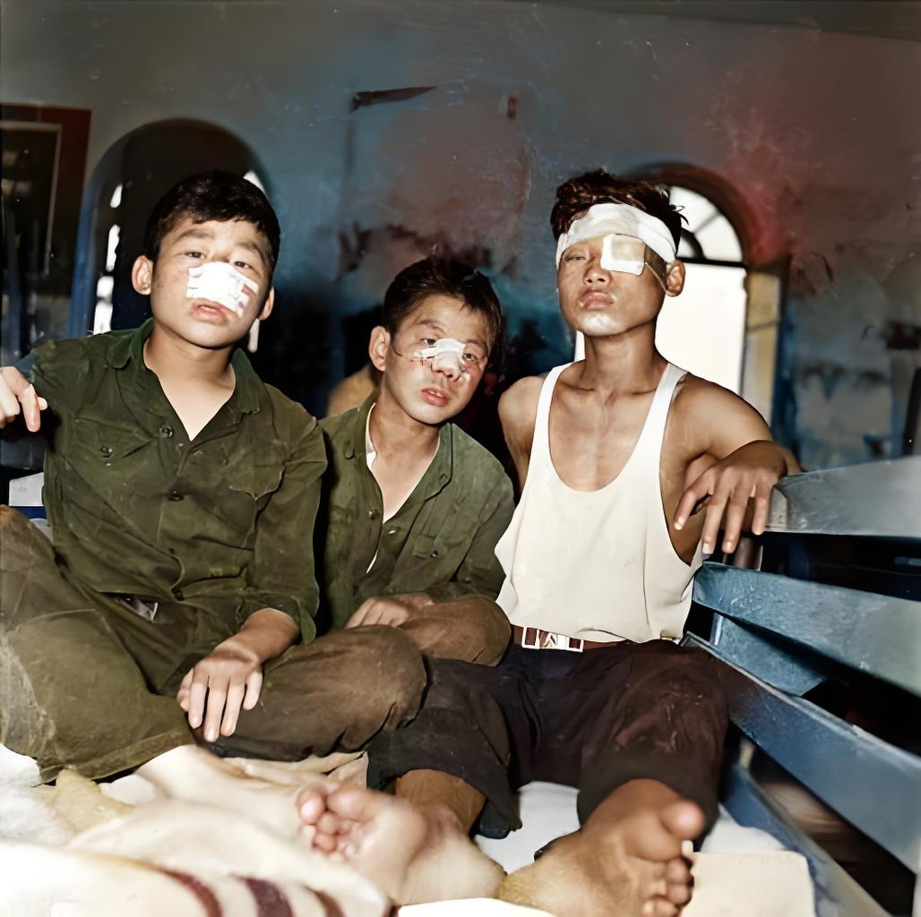 1967年，吉林省延吉县第三中学内的武斗受伤人员