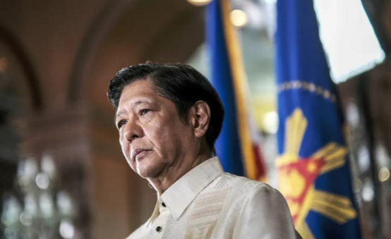 菲律宾被美加征关税仍“痴心不改”，“喜迎”美军新装备上岛，再次炒作“中国威胁”