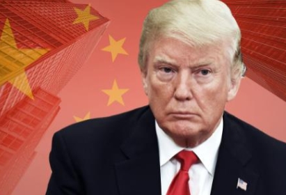 特朗普对中国下重手，作出前所未有决定：全面禁止中国人买美国农地。

特朗普政府正