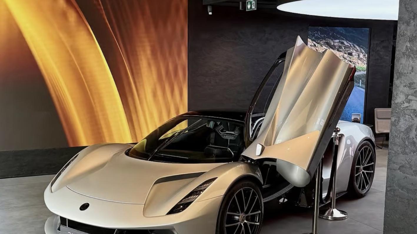 没想到莲花跑车也是这么好看