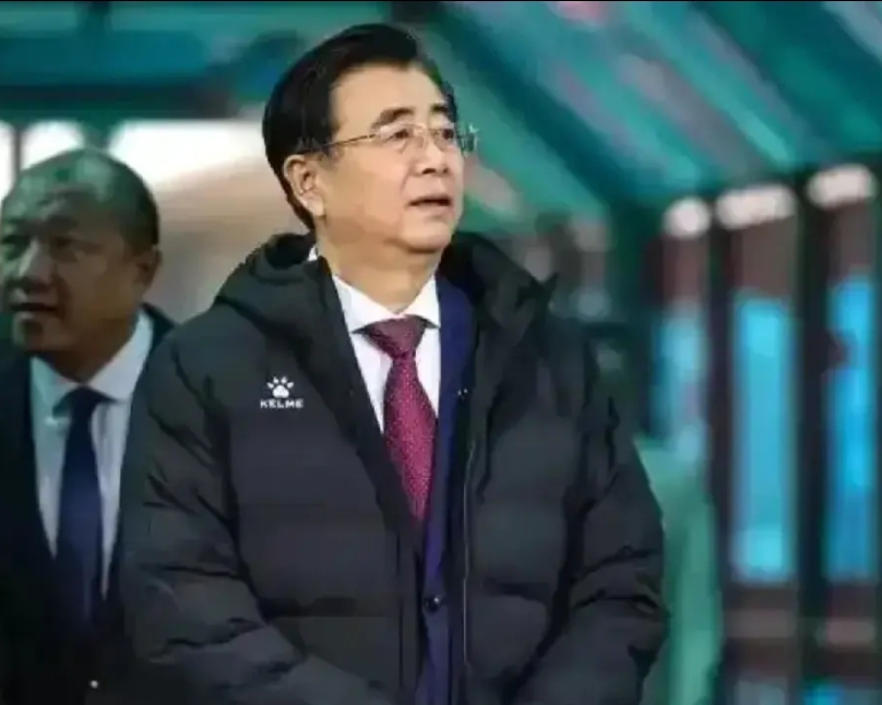 宋凯如果继续为国足聘请外教，无论是日韩教练，还是欧美教练，必须具备以下条件：
一
