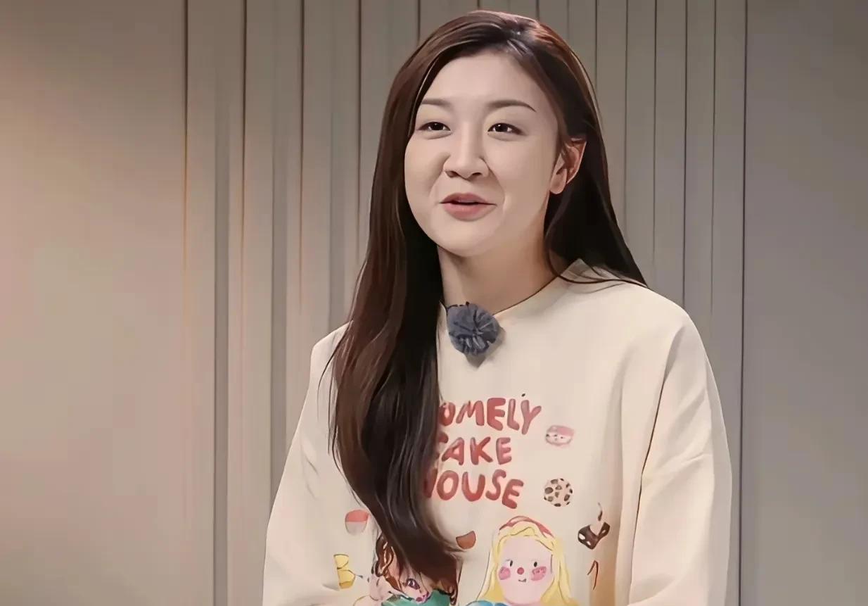 陈梦和王楚钦官宣领证？
当事人听后竟一时语塞，
在是女儿是妈妈的节目中，
陈梦首