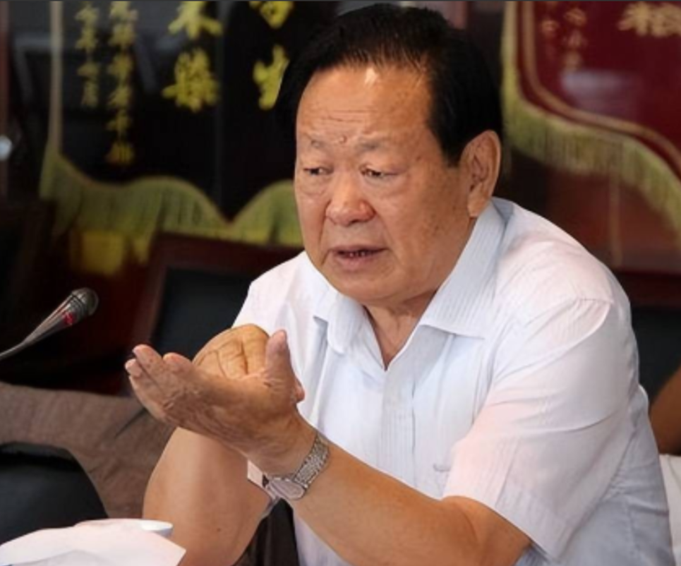 1990年，李鹏总理打电话给国家能源部副部长胡富国：“老胡啊，我今天看了报纸才知