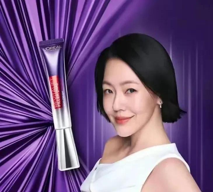 最近娱乐圈的行程变动总能让人品出点人情冷暖。
巴黎某高奢品牌原定官宣小曲线为代言