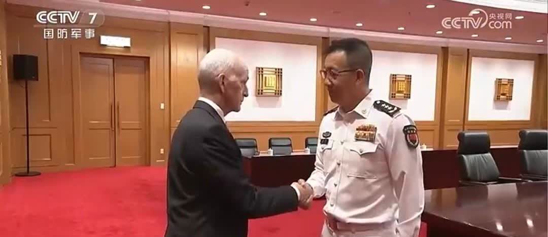 难怪福建舰此时官宣！美国议员团罕见访华，与中国防长面对面会晤

据央视消息，