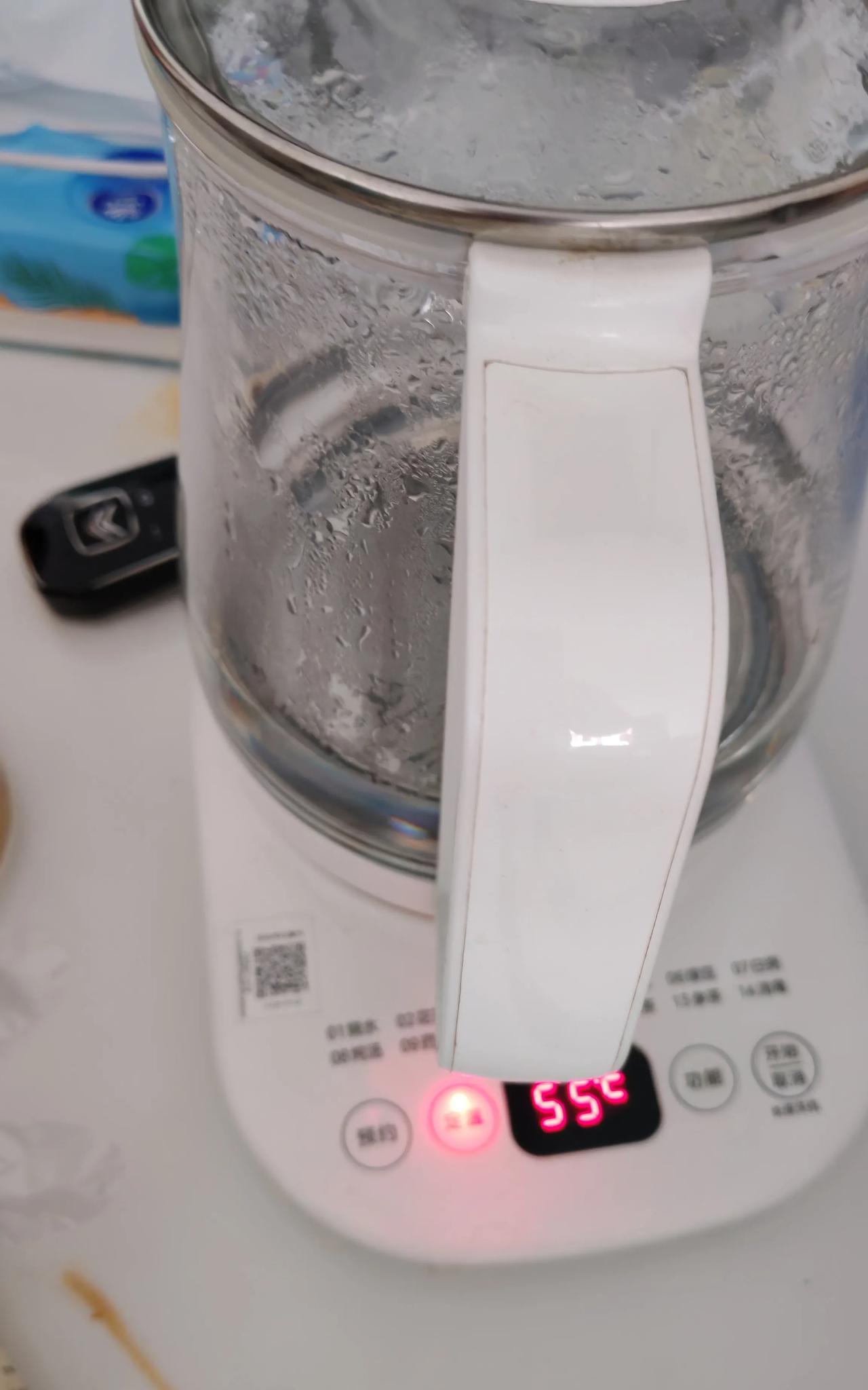 俗话说得好！金窝银窝不如自己的狗窝！今天终于回到自己的狗窝了。
前几天儿子回来了