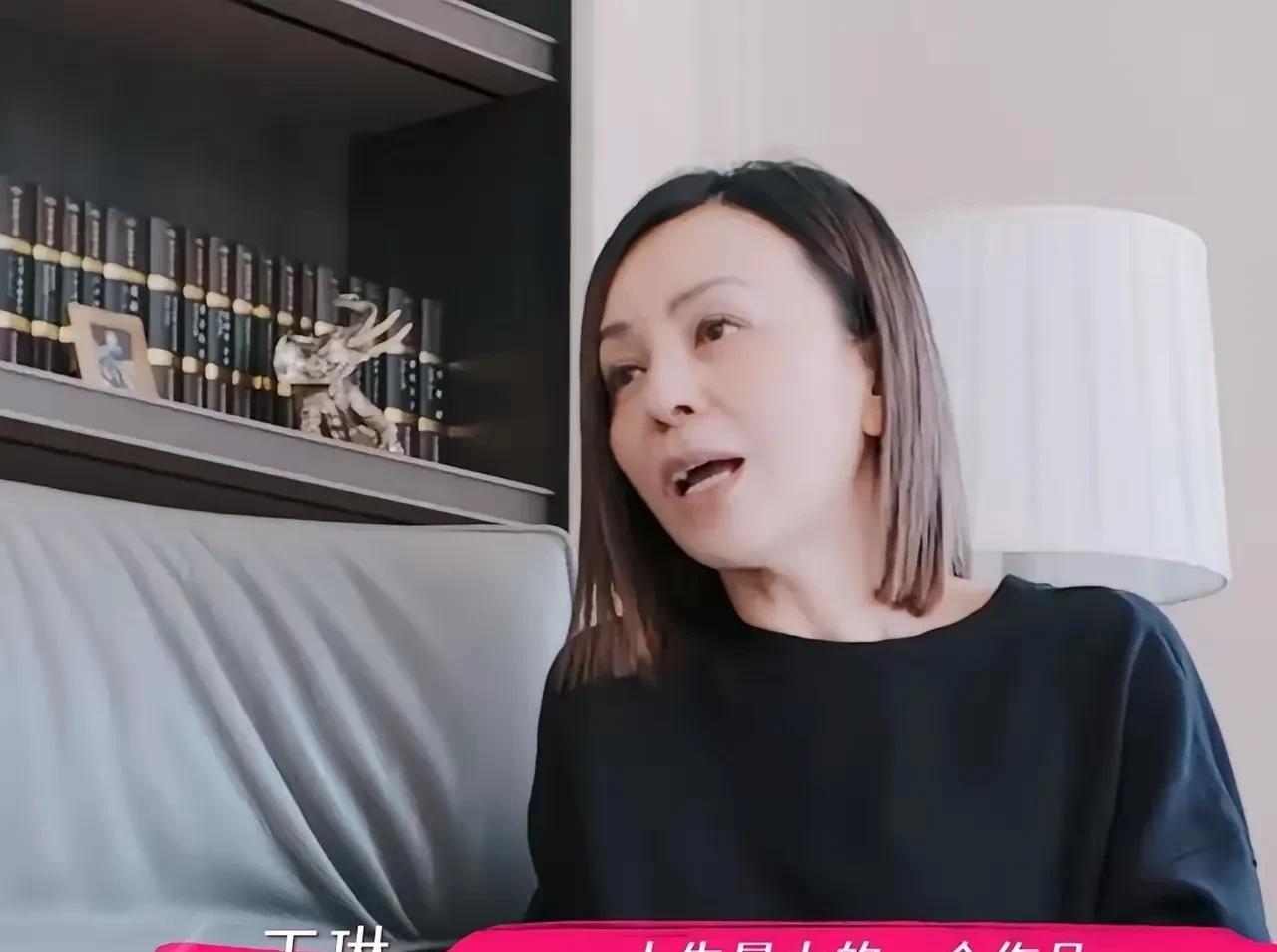 王琳的苦与痛，是无数单亲妈妈最真实的写照，又为多少单亲妈妈敲响了警 钟！
毕竟，