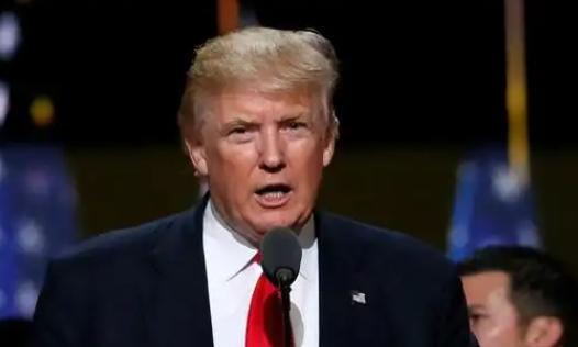 特朗普又变脸了！上一秒还在说准备访问中国，下一秒就要同时制裁中俄印三国。6月29