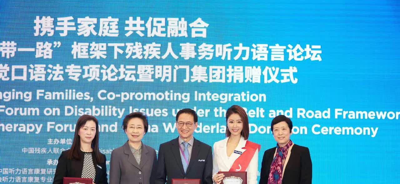 很多人非常奇怪，林心如人品这么好，为什么还有这么多人到处贬低她，其实贬低林心如主