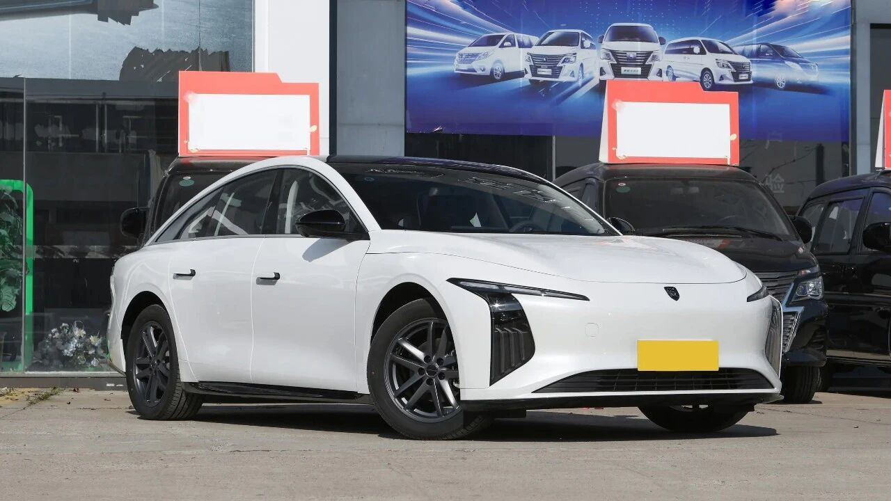 媲美奥迪A7的设计，10.59万起！轿跑风格，轴距超2米9，双大屏，加满油能跑1250km