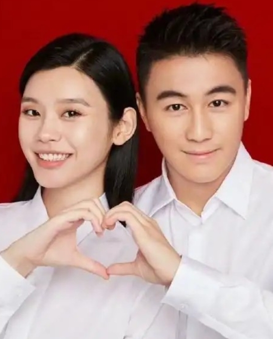 奚梦瑶嫁给何猷君没得半点财产，还断送了职业生涯，值吗？
 
那必然是值得的！
 