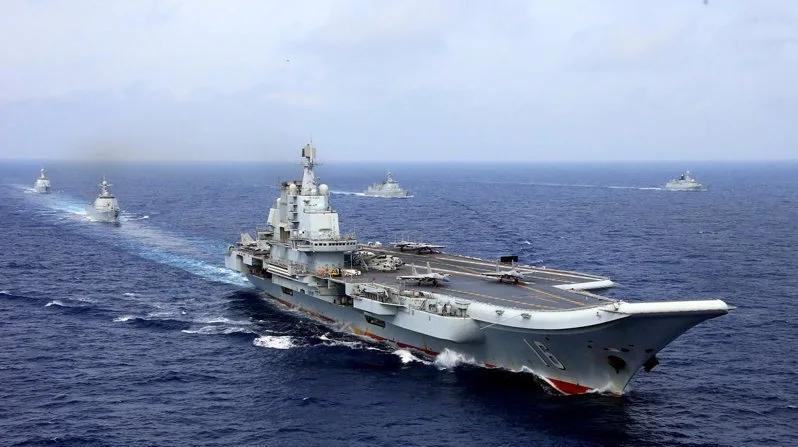 解放军航母为何要穿越第二岛链？
本周，日本官方证实，中国两艘航母首次在太平洋联合