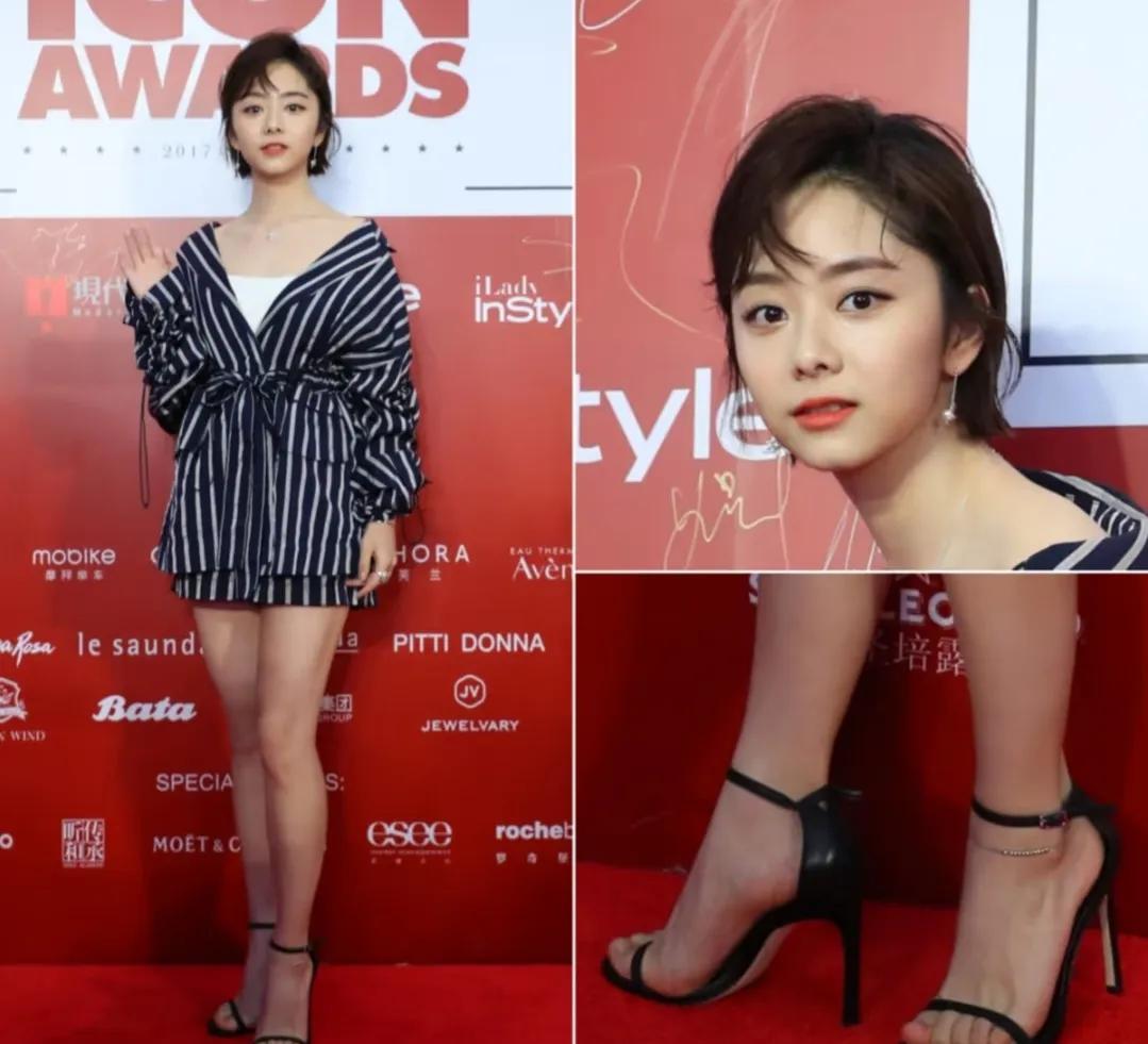 谭松韵，小巧可爱的她，连脚丫子都那么精致。