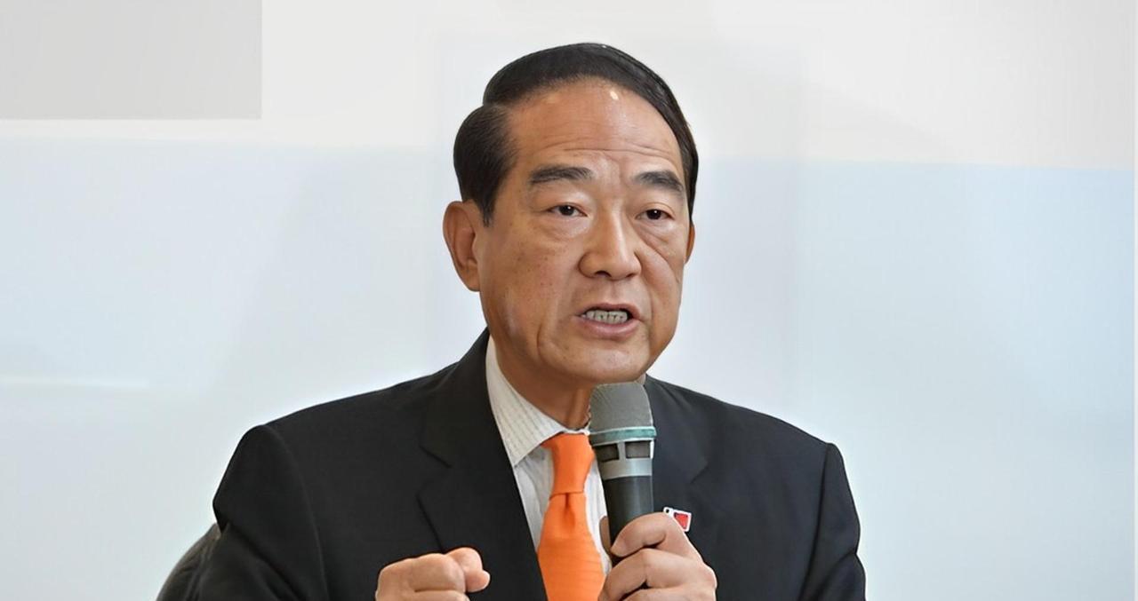 [下雨]台湾亲民党主席宋楚瑜这样解释，“为什么台湾属于大陆”，他说“如果台湾不是