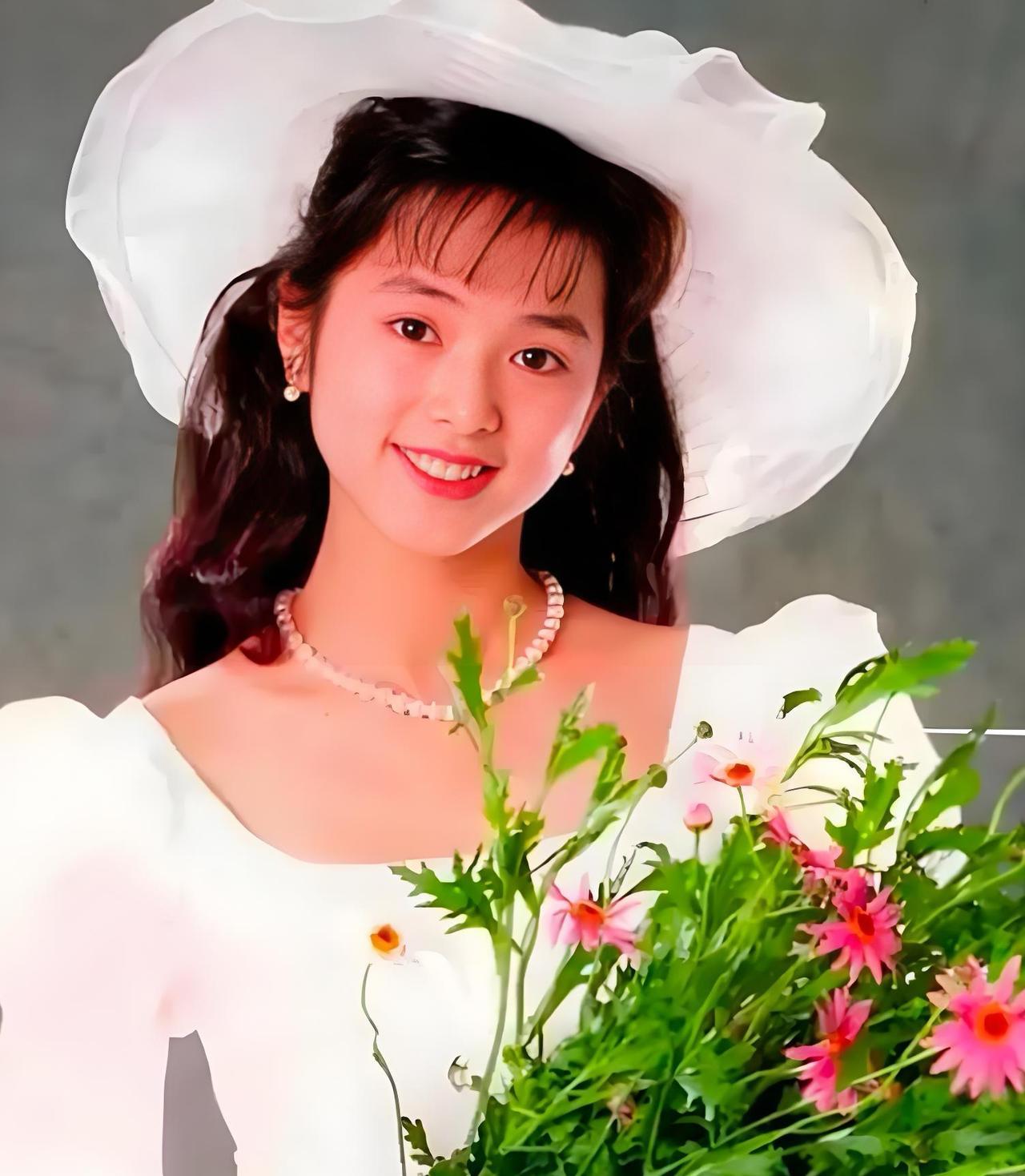 1995年，叶蕴仪拒绝了“不老男神”林志颖的告白，转身却嫁给了香港的“玩具大王”