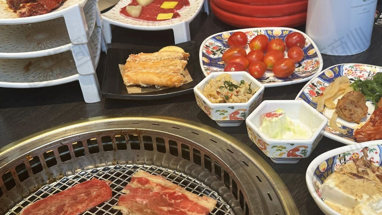 这个十一假期，“烟火小店”赢麻了
