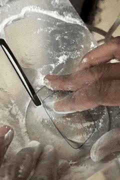 这样的手磨镜片精度会好吗？