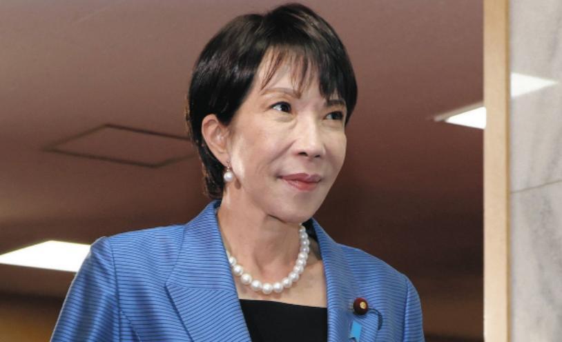 她果然没让美国失望，上台第二天，高市早苗就向美国总统表忠心，打算购买美国的皮卡、