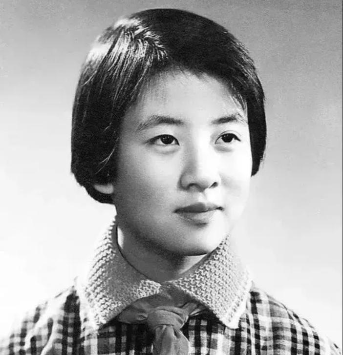 2017年，黄帅因病去世，现在几乎没人记得她的名字。在70年代，她的名字曾响彻全