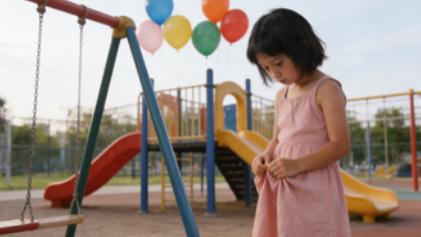 3岁幼儿胆小害羞内向会有什么影响