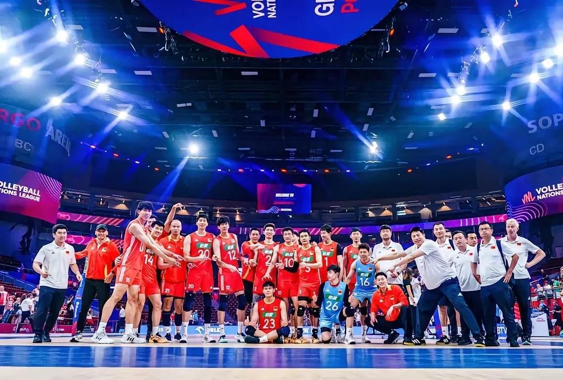 不用业余的于美人，海宁终于不用下课了，真的是不信邪不行！昨天晚上最大惊喜，就是中