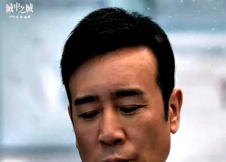 于和伟回抚顺吃饭花了334元，老板抹零后收了300块

当时店主想跟他合影，
