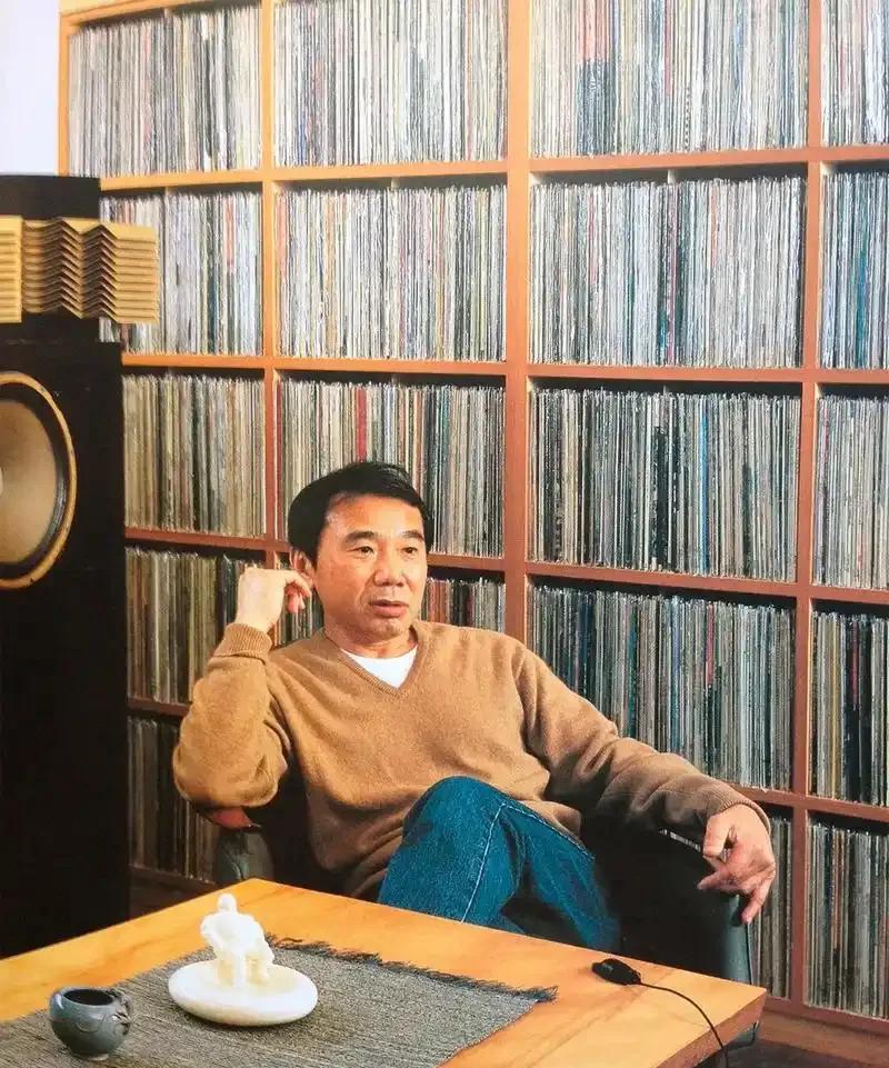 人生就如同一场持久战，它漫长而充满变数。
在这个过程中，悲哀就像战场上的硝烟，常