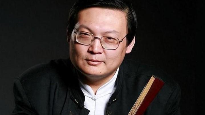 一手好牌打稀烂！从一代铁嘴到“查无此人”，梁宏达下场令人唏嘘
