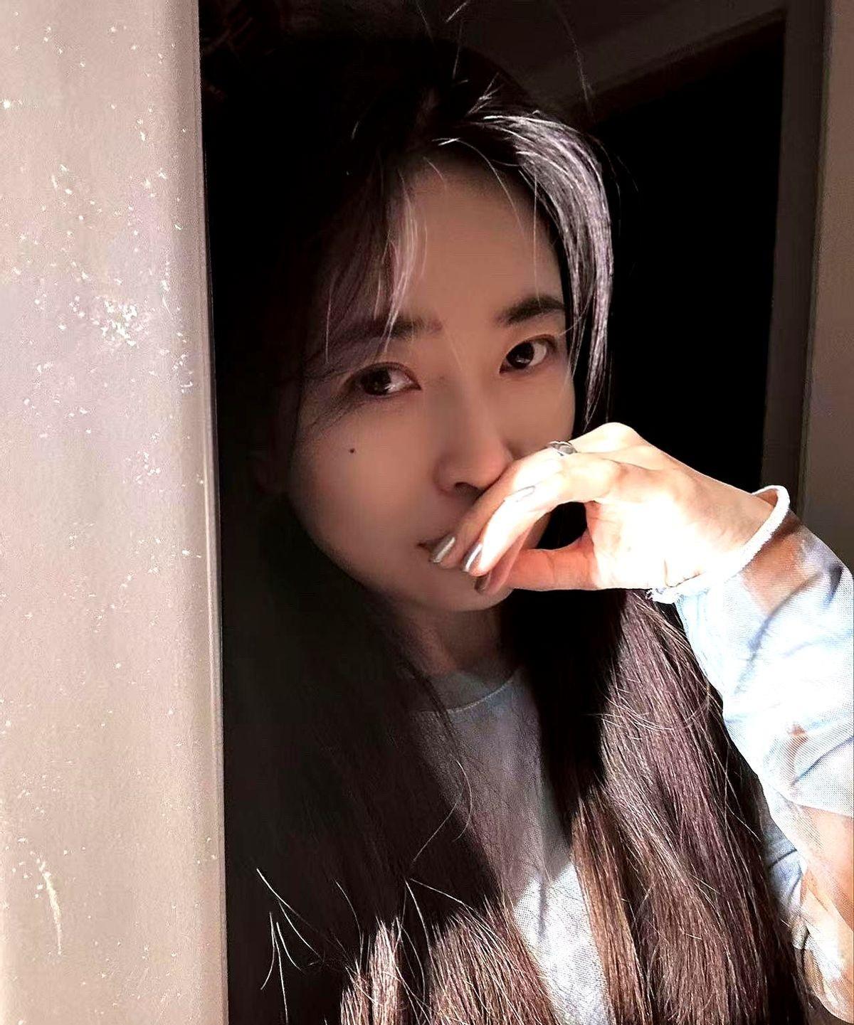 北京大望路SKP高奢柜姐，我干了7年多了，可以说是摸爬滚打干了7年。
如今87年
