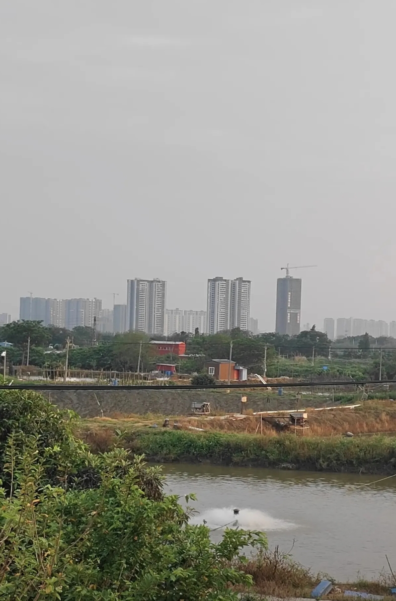 我比你们更恼火，我的移动号码已用20年了，当初办的是39元套餐，慢慢地变成59，