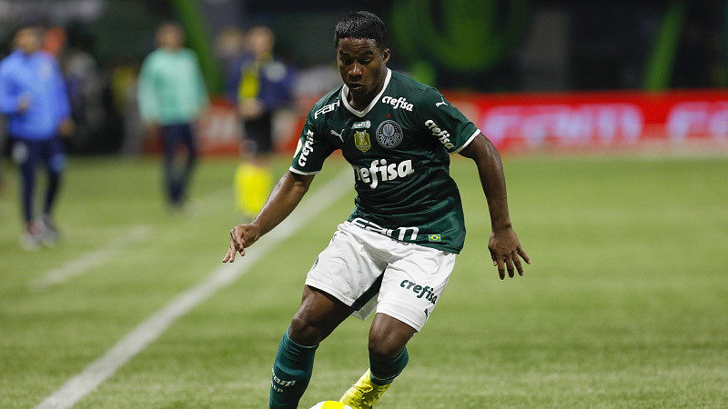 西新星闪耀世界杯预选赛，17岁神童德恩