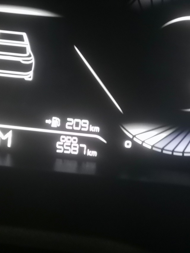 帝豪23款新车有时刚启动时有烧机油的吗
想不到，我的才几千公里有时会有点烧机油，