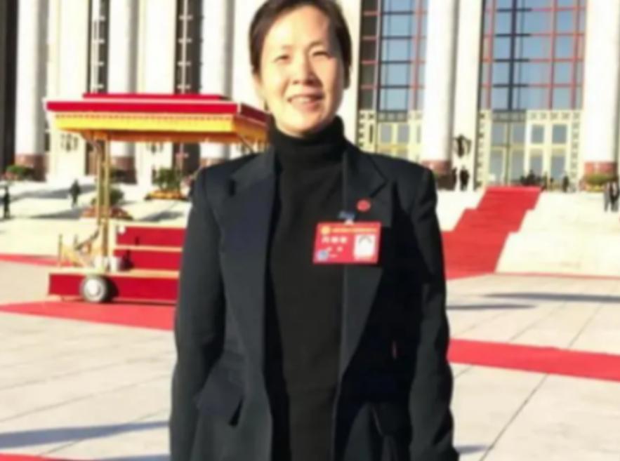 [兔子]她是美国极其不想放回中国的科学家，拒绝了美国公司千万年薪，抵挡所有人抛出