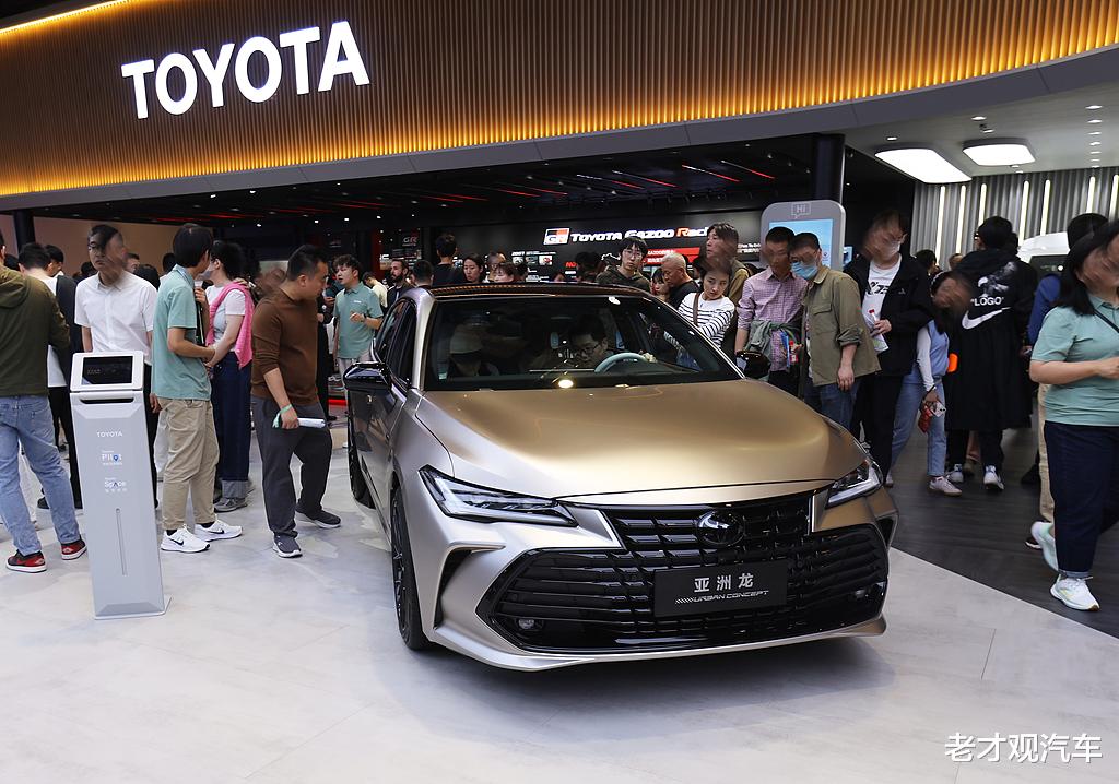 丰田亚洲龙：豪华舒适与可靠性能的典范