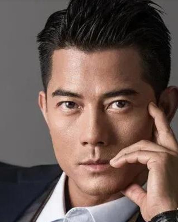 当年，在澳洲演唱会期间，郭富城犯下了大错，险些因为这个错误而毁掉一生。

那时，